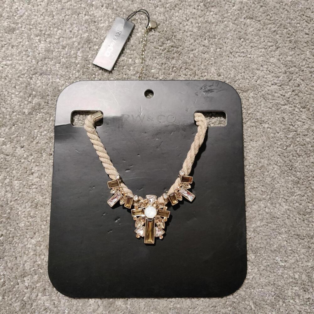 NWT RW & CO Rope Statement Necklace Gemstone Crystal Cluster Tan Gold
